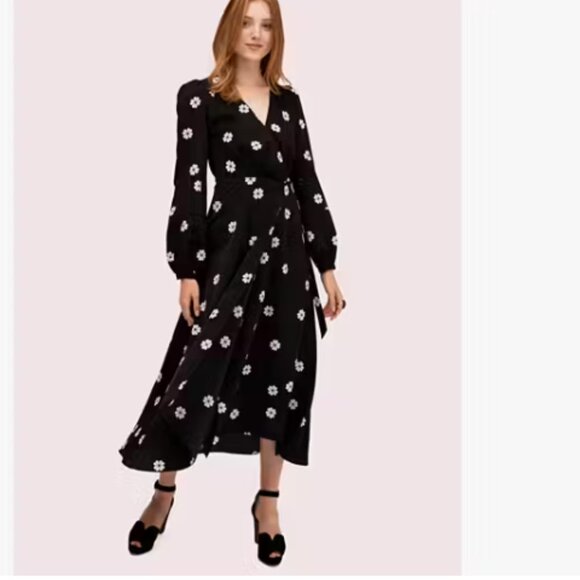 kate spade Dresses & Skirts - Kate Spade Spade Clover Toss Wrap Dress Size M NWT